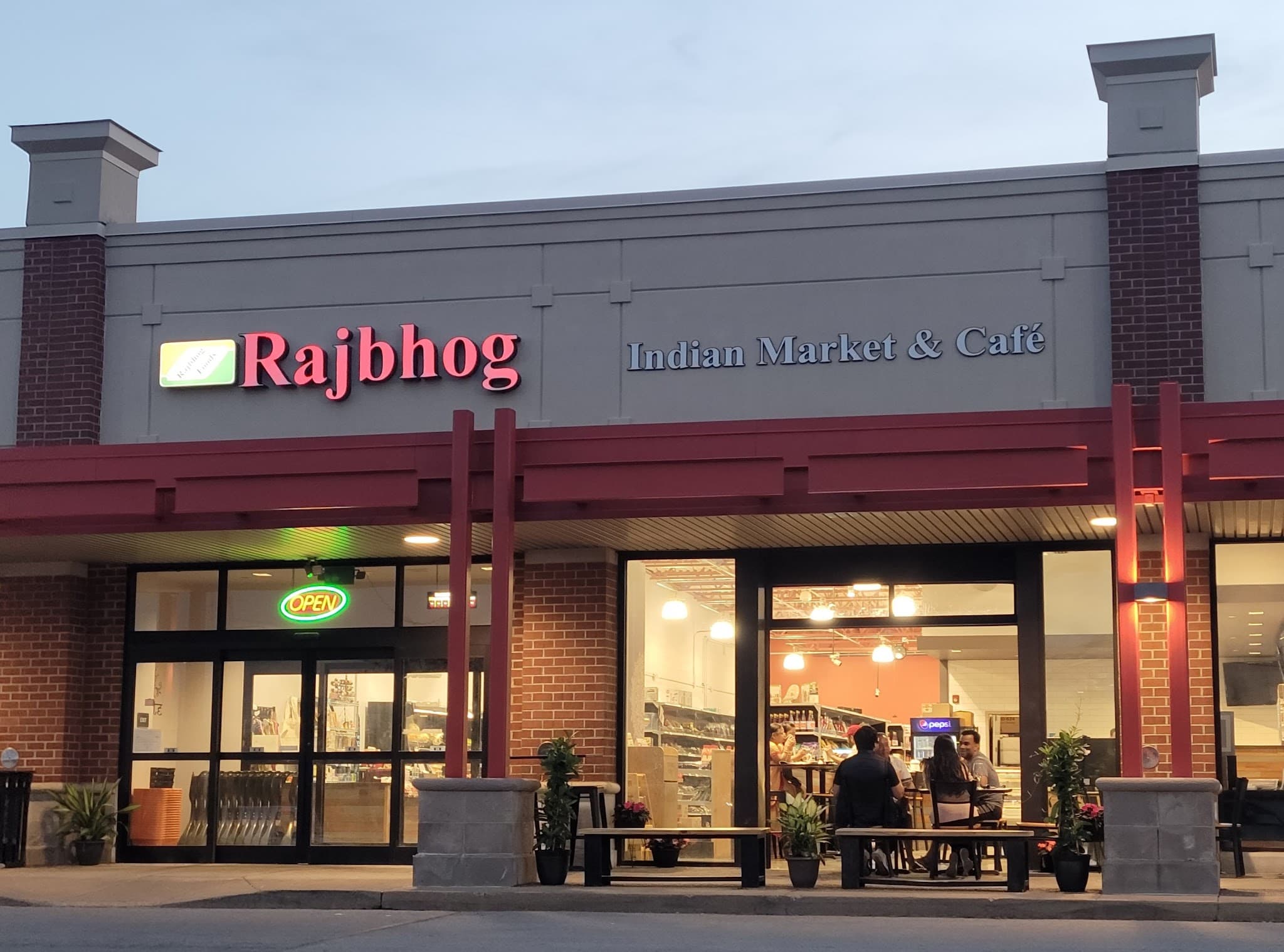 Rajbhog Indian Market and Cafe thumbnail 2