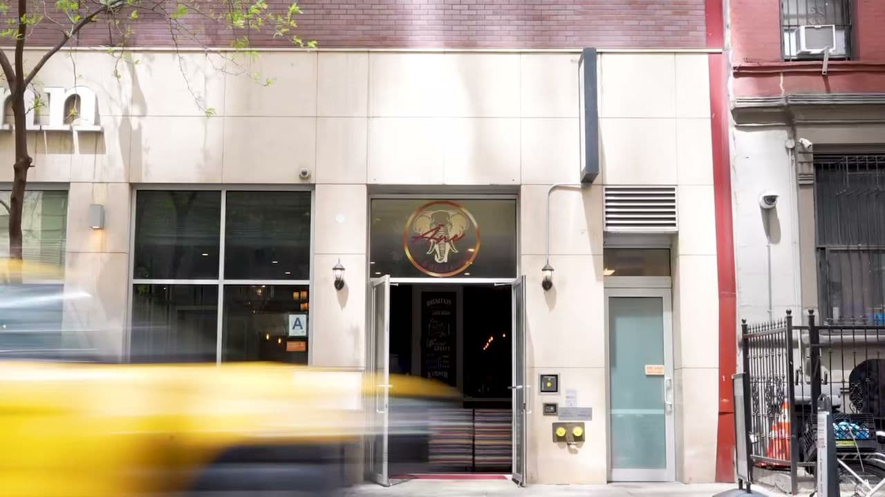 Ane American Bar & Grill thumbnail 3