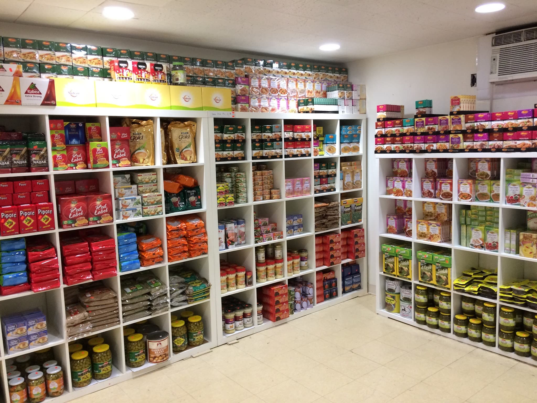 Shanthi Supermarket thumbnail 4